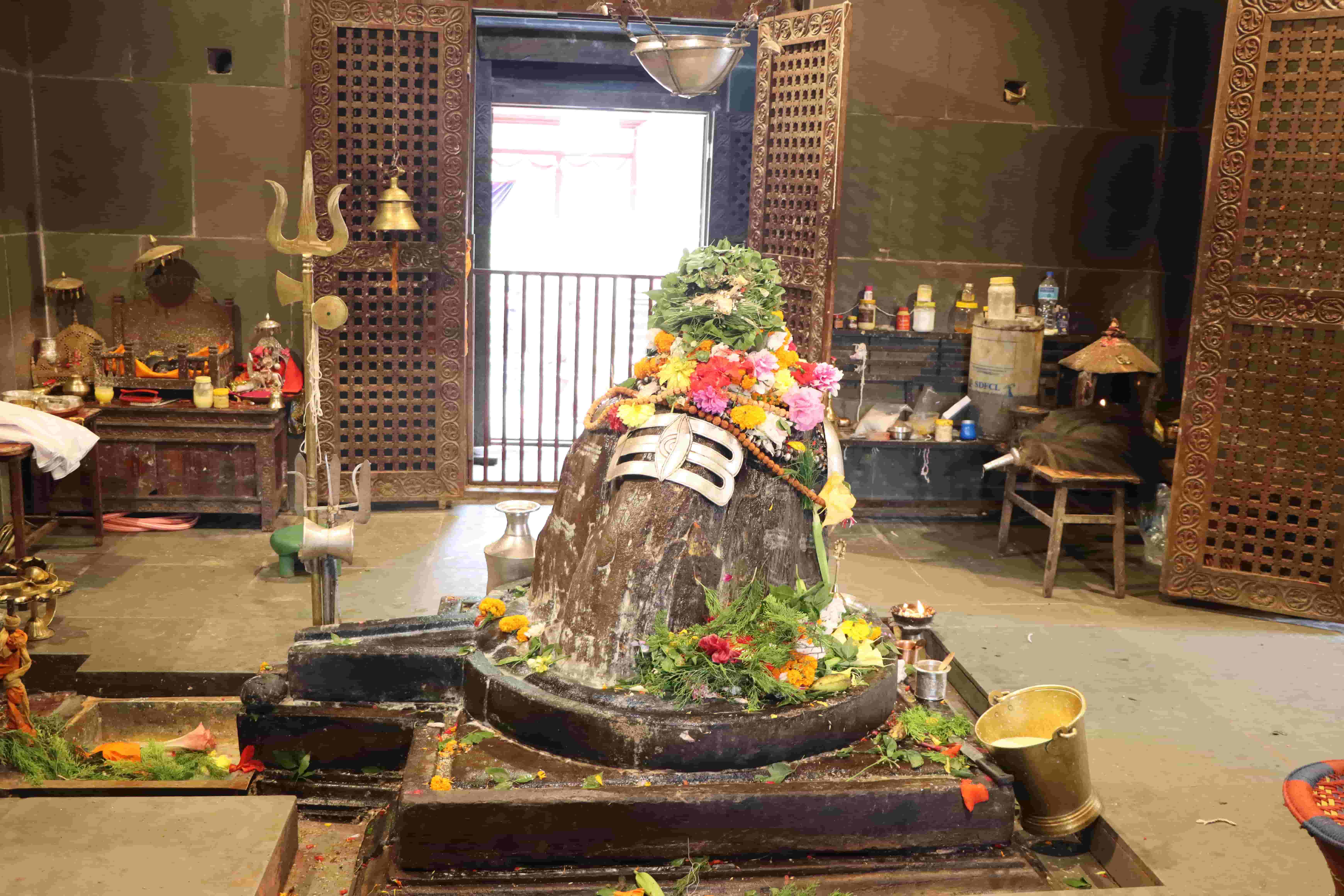 




                                                Doleshwar Mahadev Temple